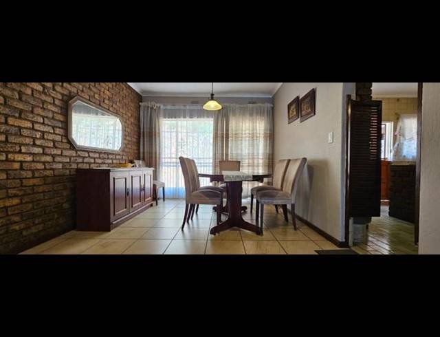 4 BEDROOM HOUSE FOR SALE IN GLENVISTA